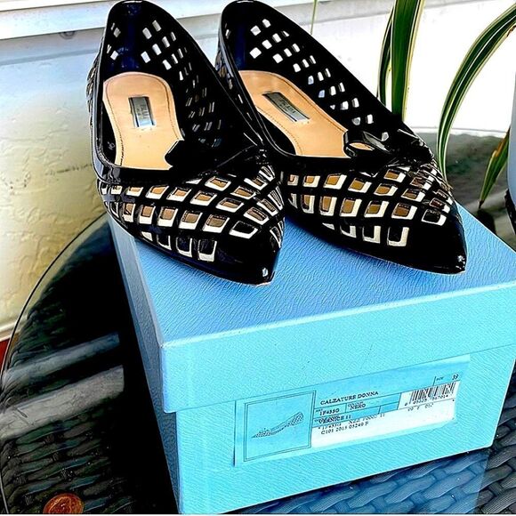 Prada - Picture 2 of 11